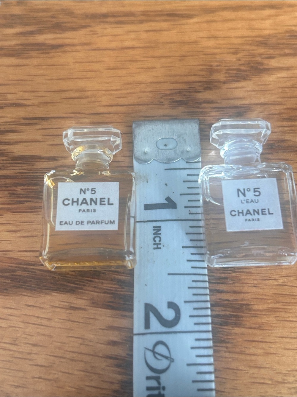 CHANEL No. 5 Mini Perfume Bottle Set L'Eau & Eau de Parfum 0.05 oz each - Picture 3 of 3